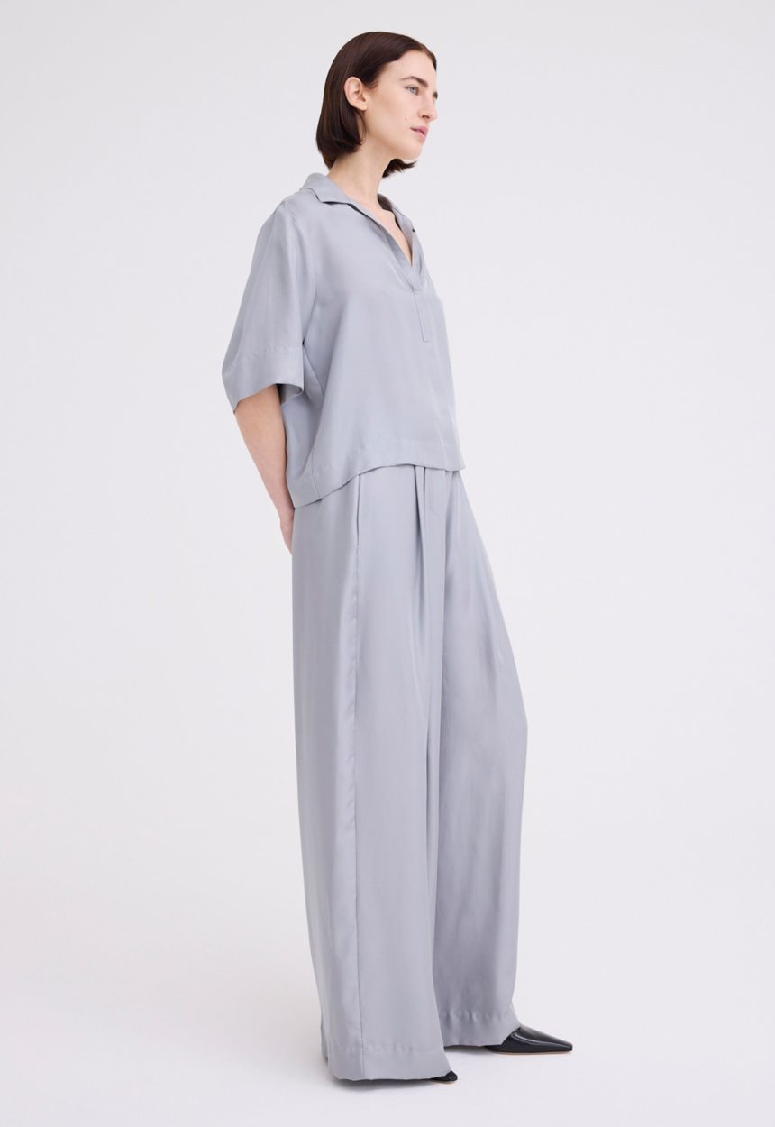 Jac + Jack Blume Silk Twill Top - Oxide Grey